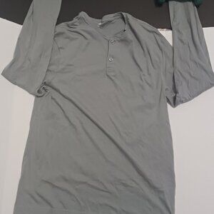 H&M Gray/Green Long Sleeve T-Shirt Adult M